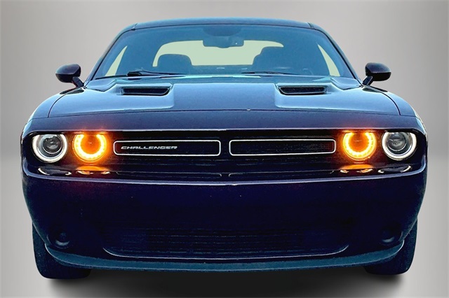 2020 Dodge Challenger SXT photo 3