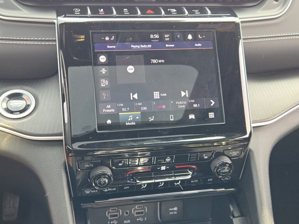 2024 Jeep Grand Cherokee Altitude X photo 23