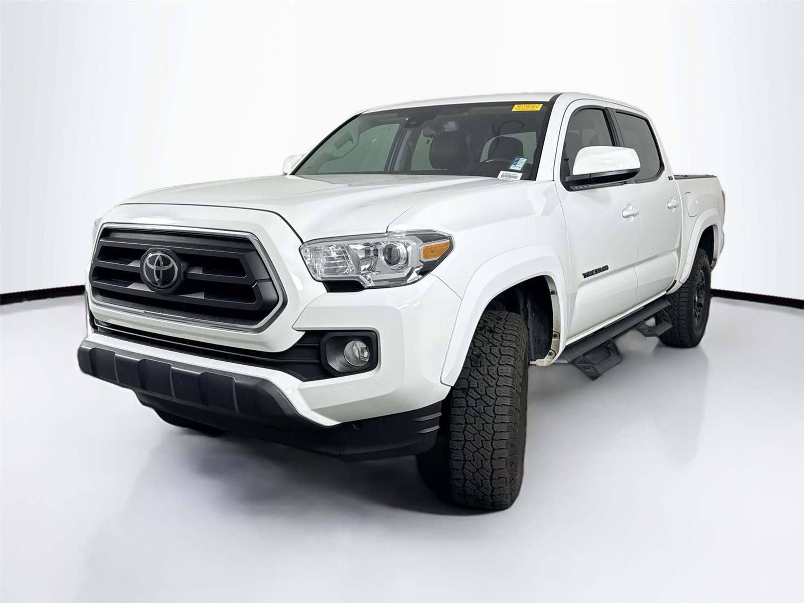 2022 Toyota Tacoma SR5 photo 2