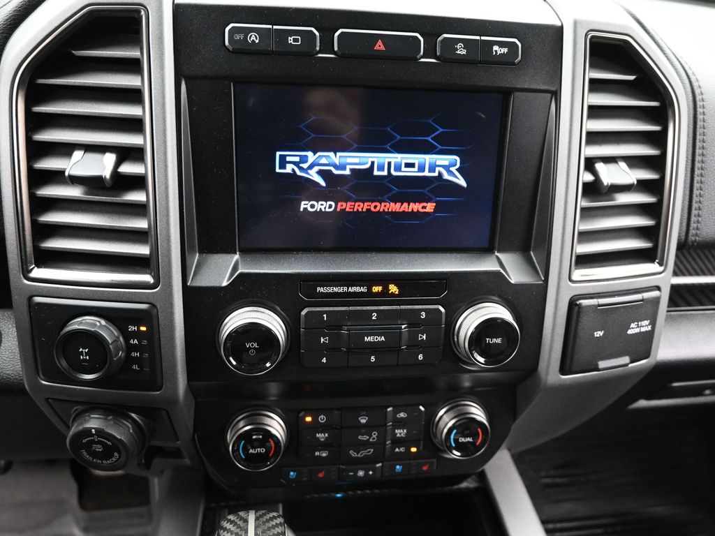 2020 Ford F-150 Raptor photo 14