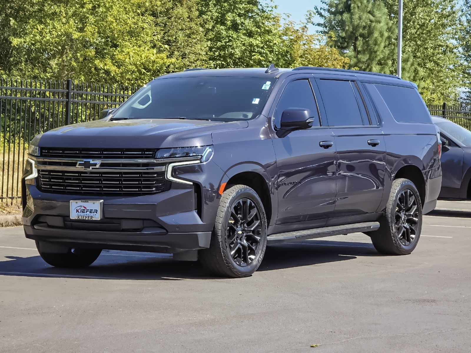 2022 Chevrolet Suburban RST photo 7