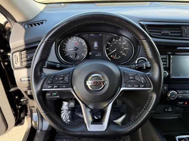 2019 Nissan Rogue SV photo 23