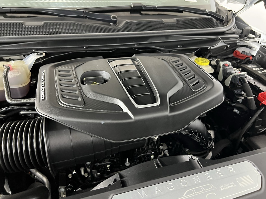 2023 Jeep Grand Wagoneer II photo 32