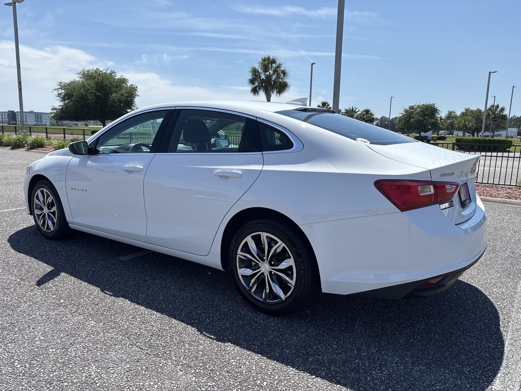 2023 Chevrolet Malibu 1LT photo 3
