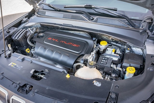 2022 Jeep Compass Latitude Lux photo 34