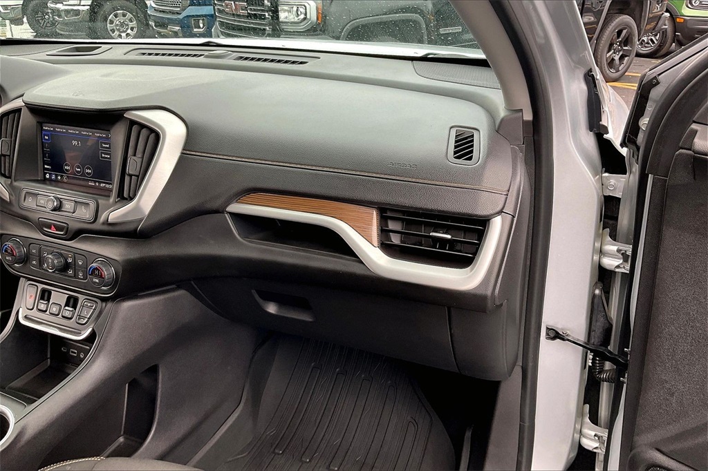 2021 GMC TERRAIN - Image 13