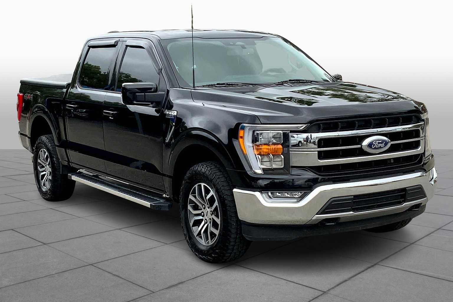 2022 Ford F-150 Lariat photo 2