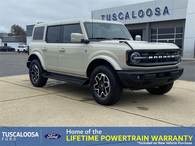 2025 Ford Bronco 4-Door Outer Banks's photo