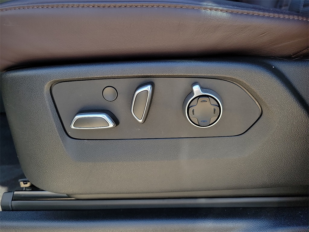 2024 Cadillac Escalade V-Series photo 16