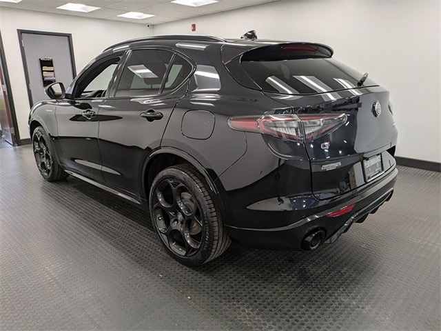 2024 Alfa Romeo Stelvio Ti photo 6