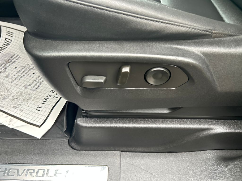 2022 Chevrolet Tahoe Z71 photo 11