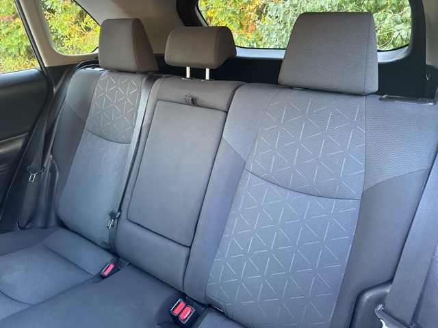 2019 Toyota RAV4 XLE photo 18