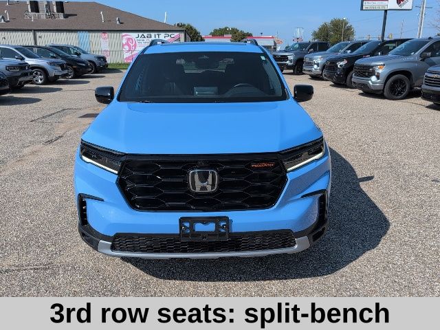 2025 Honda Pilot TrailSport photo 5