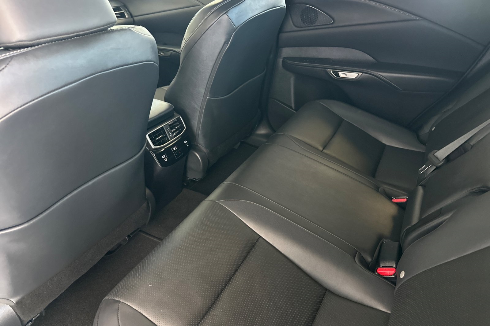 2024 Lexus RX 350h AWD photo 6