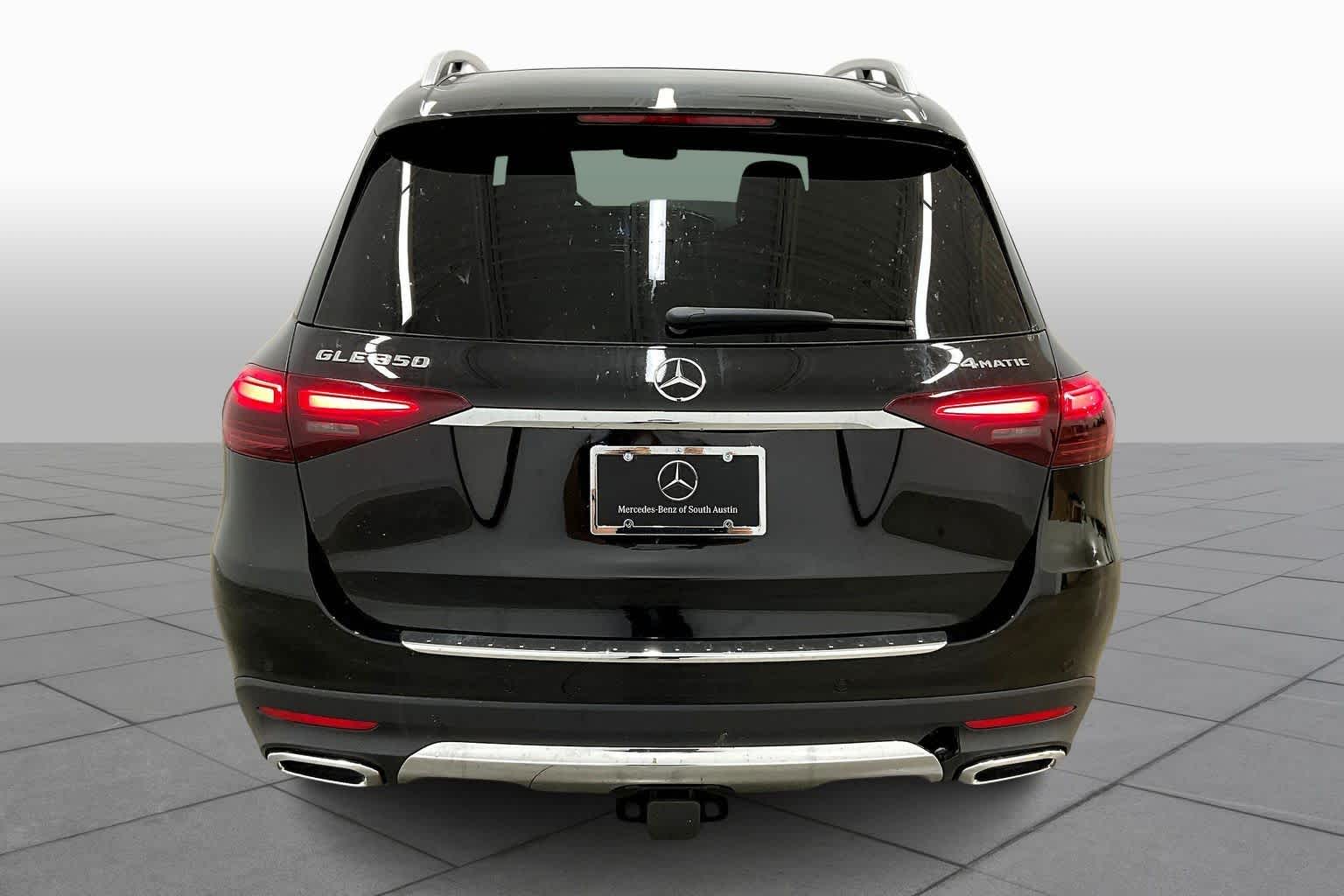 2026 Mercedes Benz GLE 350 4MATIC photo 3