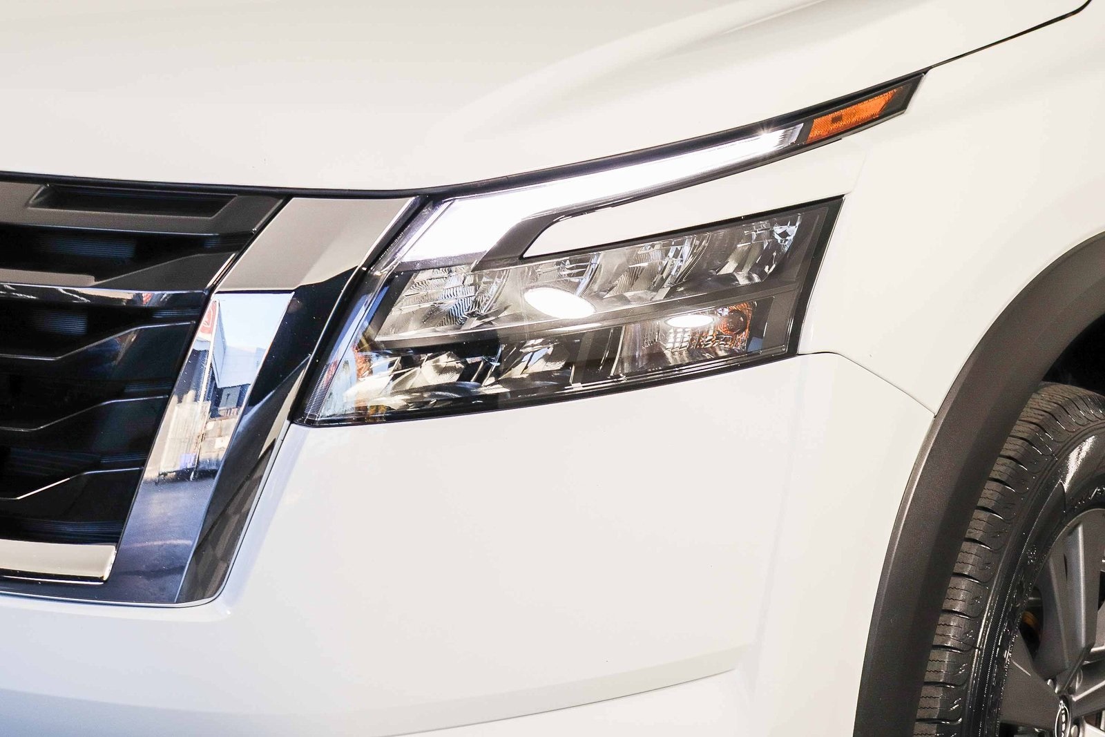 2024 Nissan Pathfinder SV photo 4