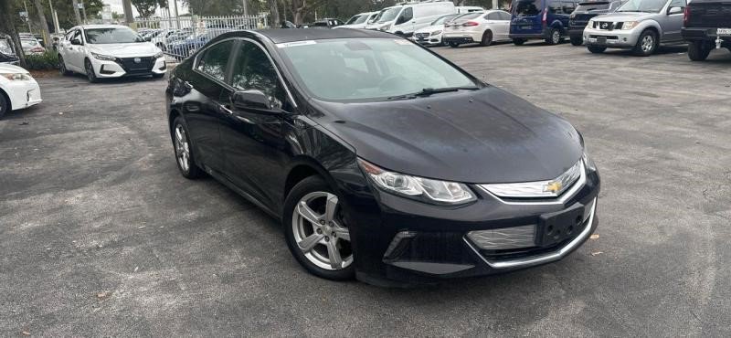 2017 Chevrolet Volt LT's photo