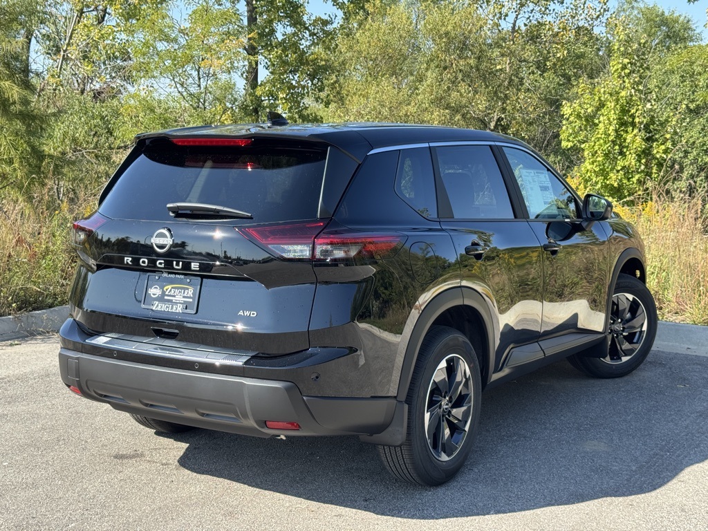 2026 Nissan Rogue SV photo 2