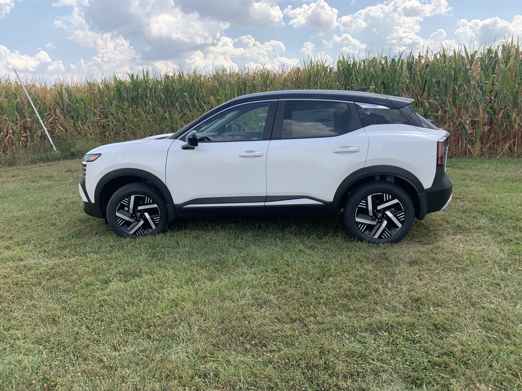 2026 Nissan Kicks SV photo 4