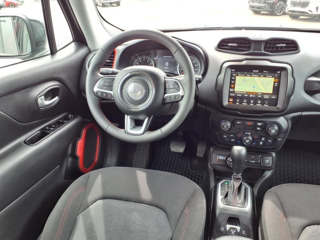 2023 Jeep Renegade Trailhawk photo 23