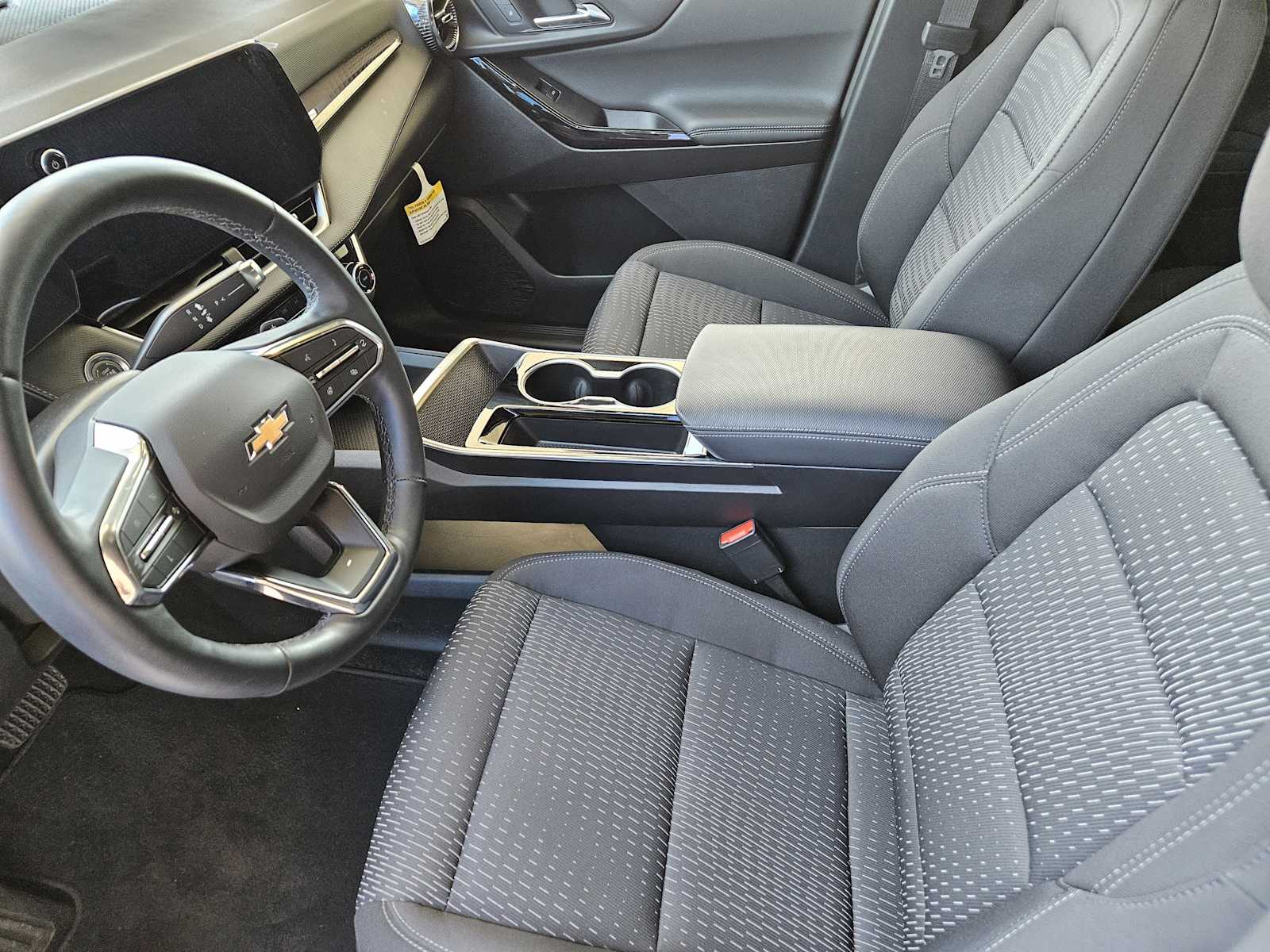 2025 Chevrolet Equinox LT photo 10
