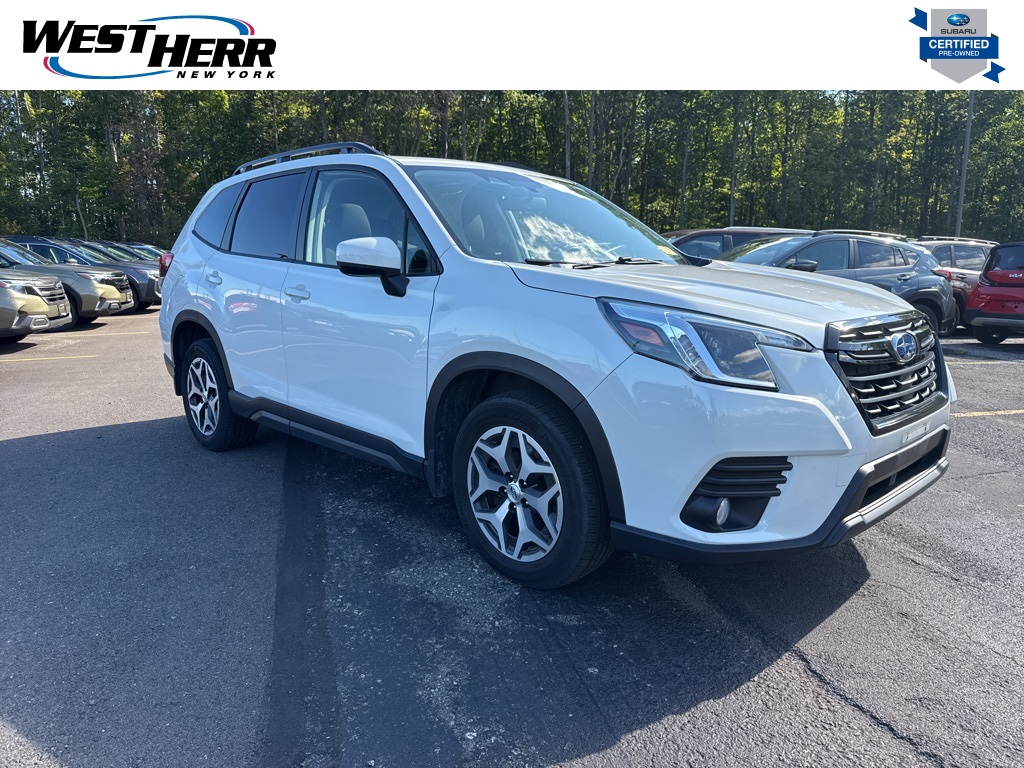 2022 Subaru Forester Premium photo 2
