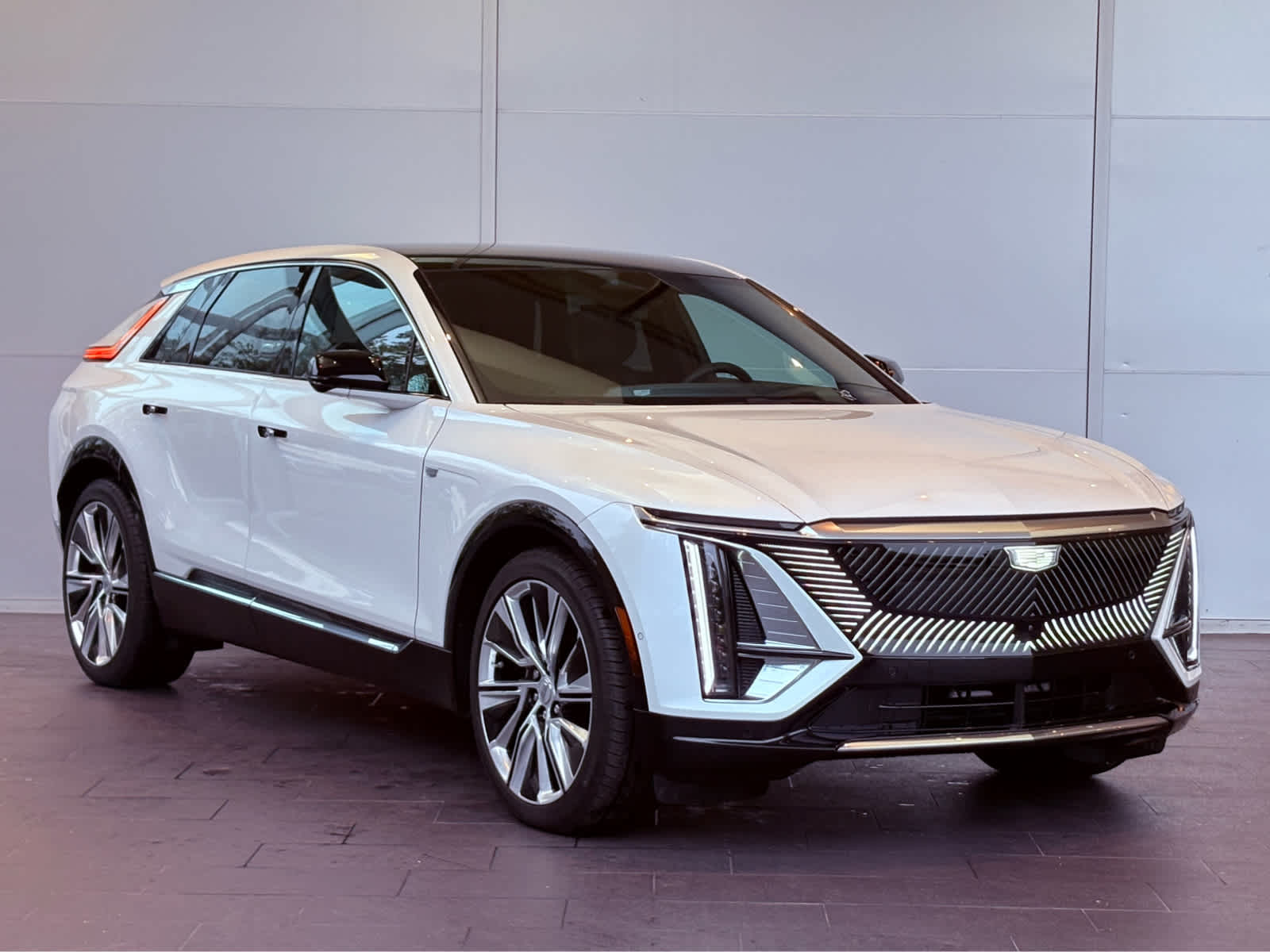 Certified 2025 Cadillac LYRIQ Luxury 3 with VIN 1GYKPTRL7SZ302557 for sale in Houston, TX