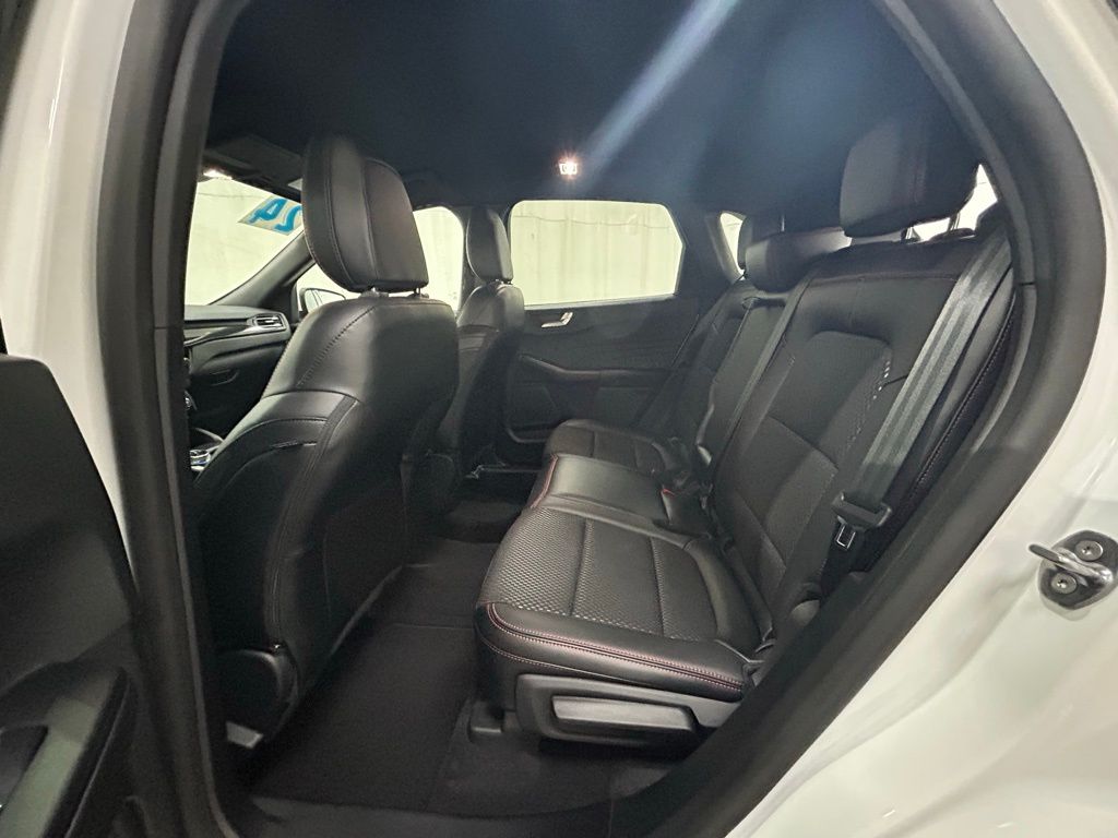 2024 Ford Escape ST-Line Select photo 26