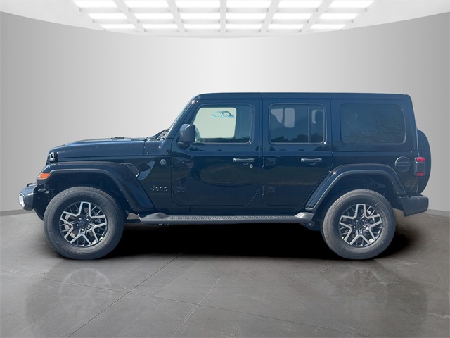 2025 Jeep Wrangler Sahara photo 4