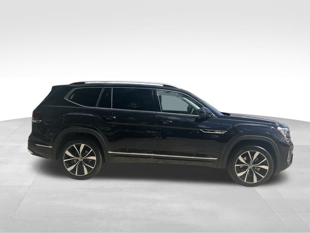 2026 Volkswagen Atlas SEL Premium R-Line photo 3