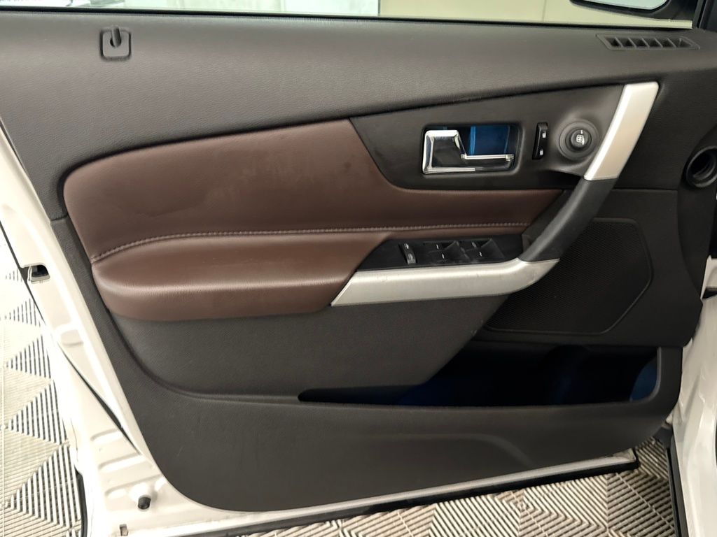 2013 Ford Edge Limited photo 11