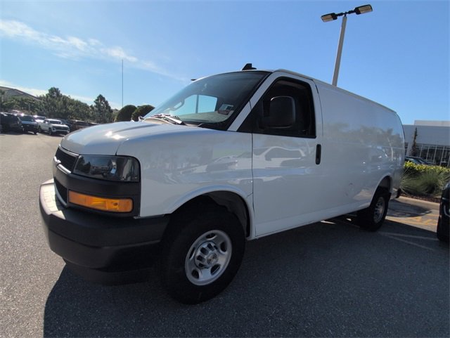 2025 Chevrolet Express Cargo 2500 photo 3