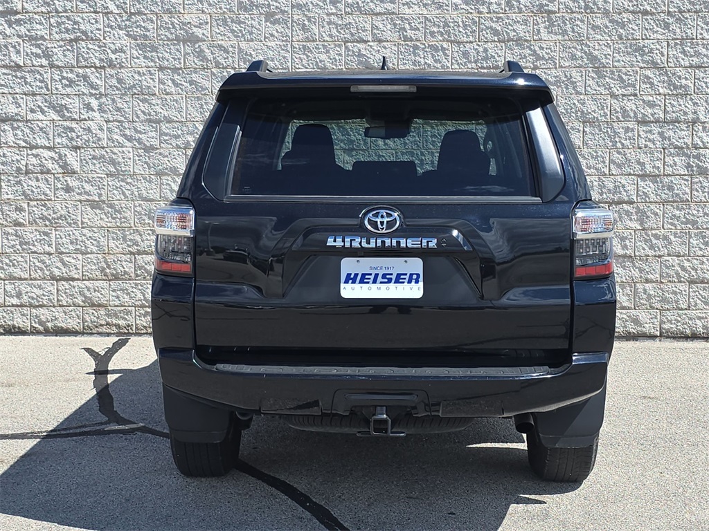 2024 Toyota 4Runner SR5 4WD photo 12
