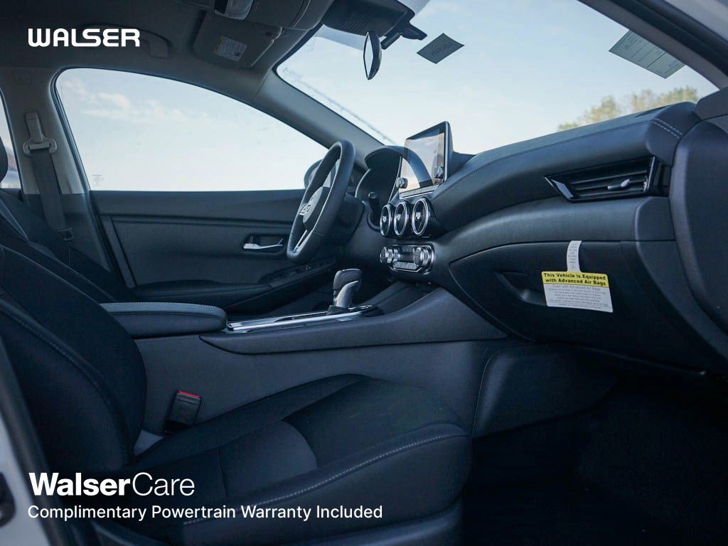 2025 Nissan Sentra SV photo 8