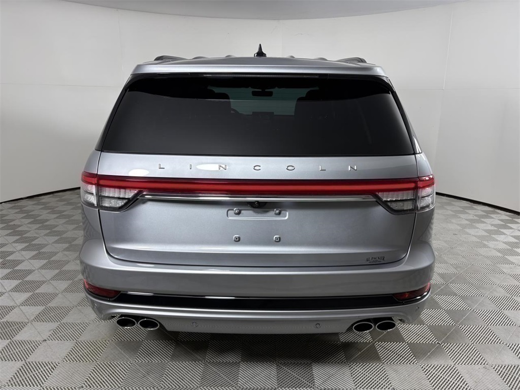 2024 Lincoln Aviator Reserve photo 3