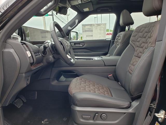 2025 Nissan Armada Platinum photo 10