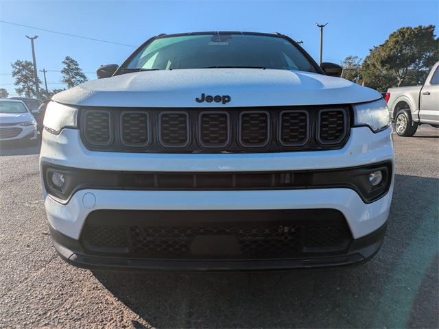 2024 Jeep Compass Latitude photo 2
