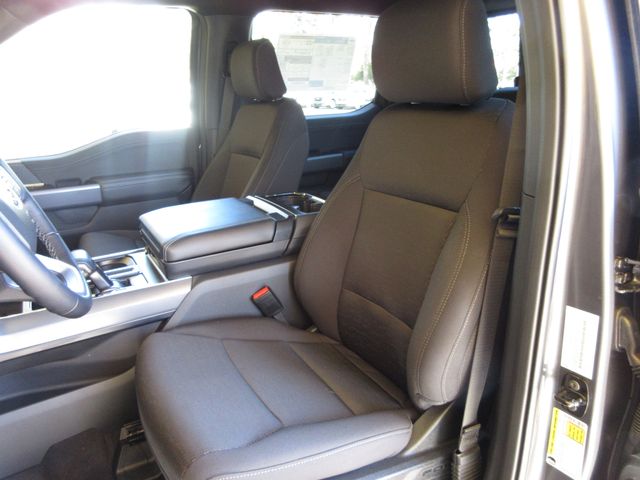 2025 Ford F-150 XLT photo 11
