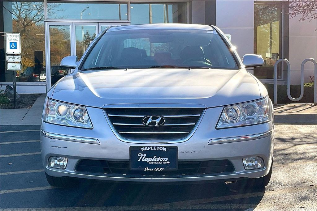 2009 Hyundai Sonata Limited photo 2