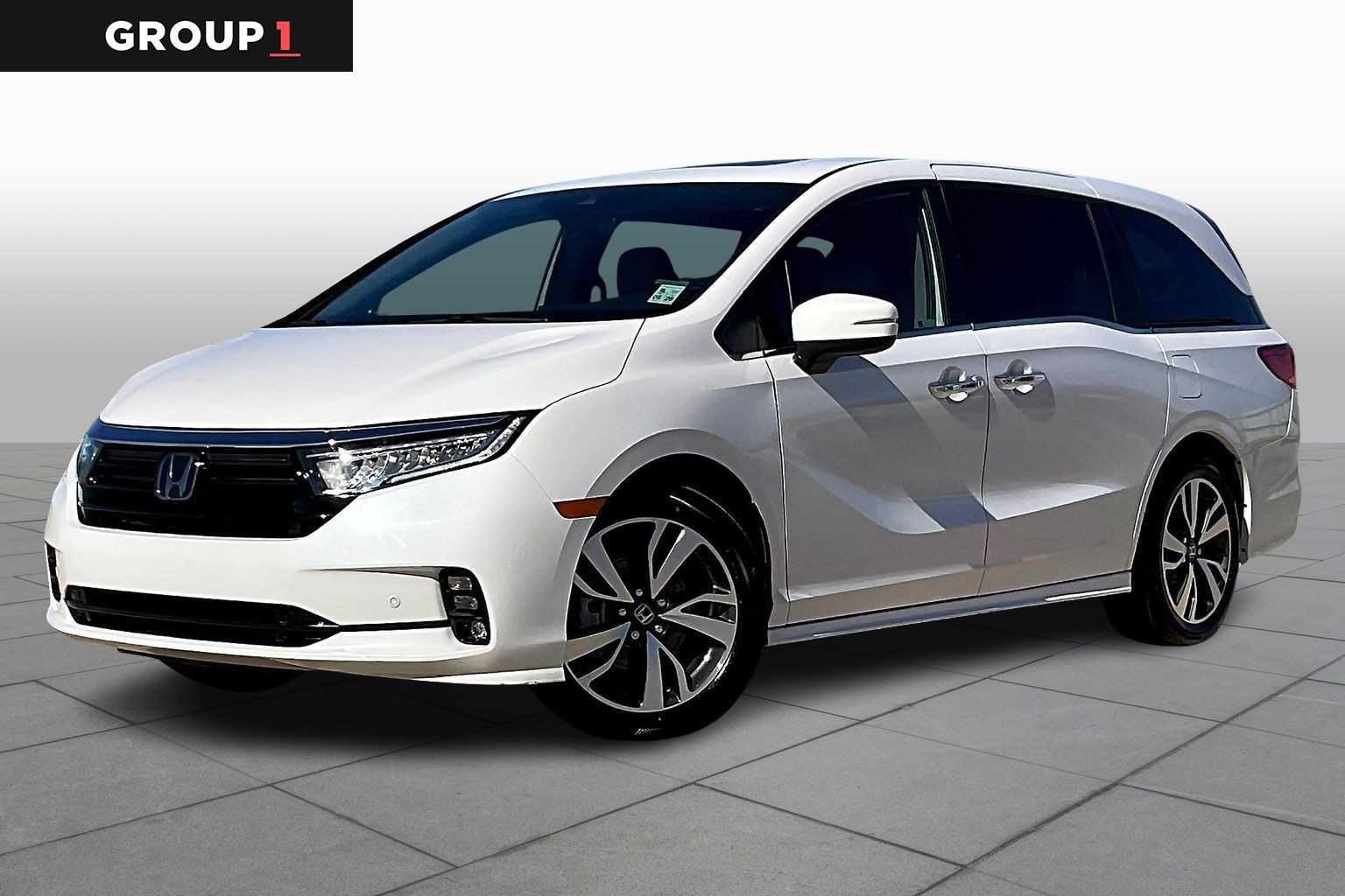 2024 Honda Odyssey Touring's photo