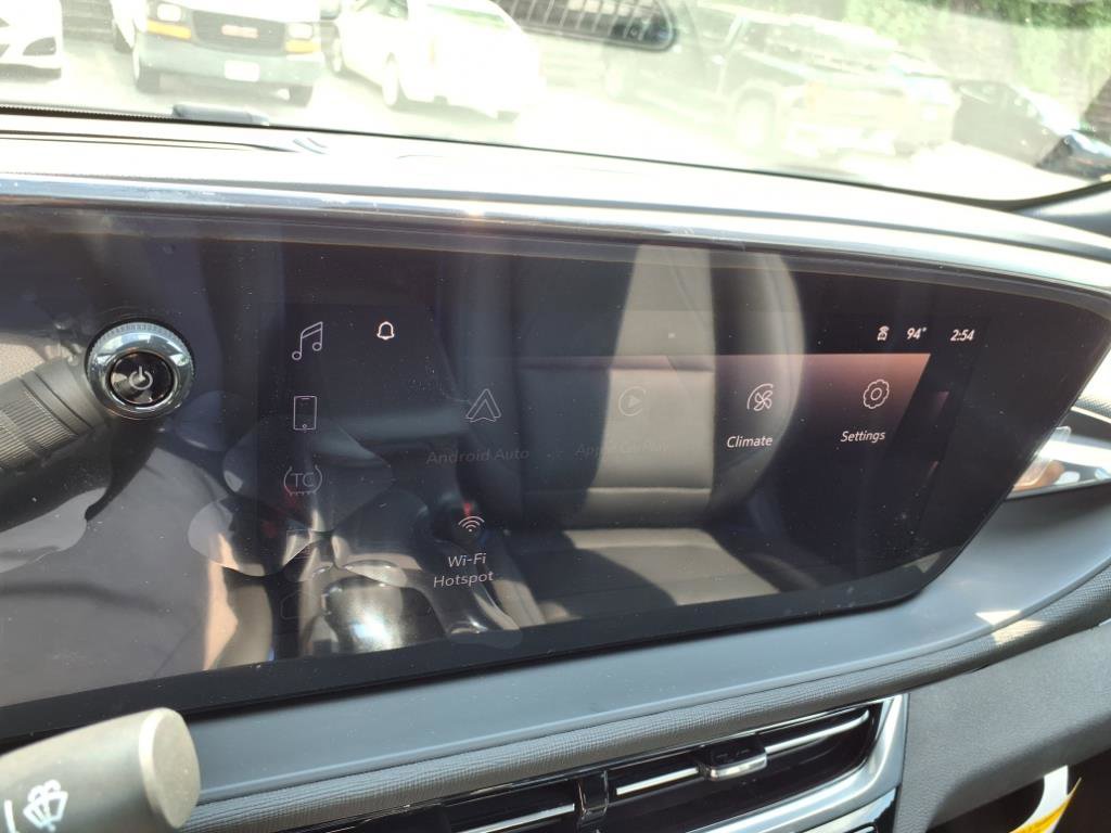 2025 Buick Envista ST photo 3