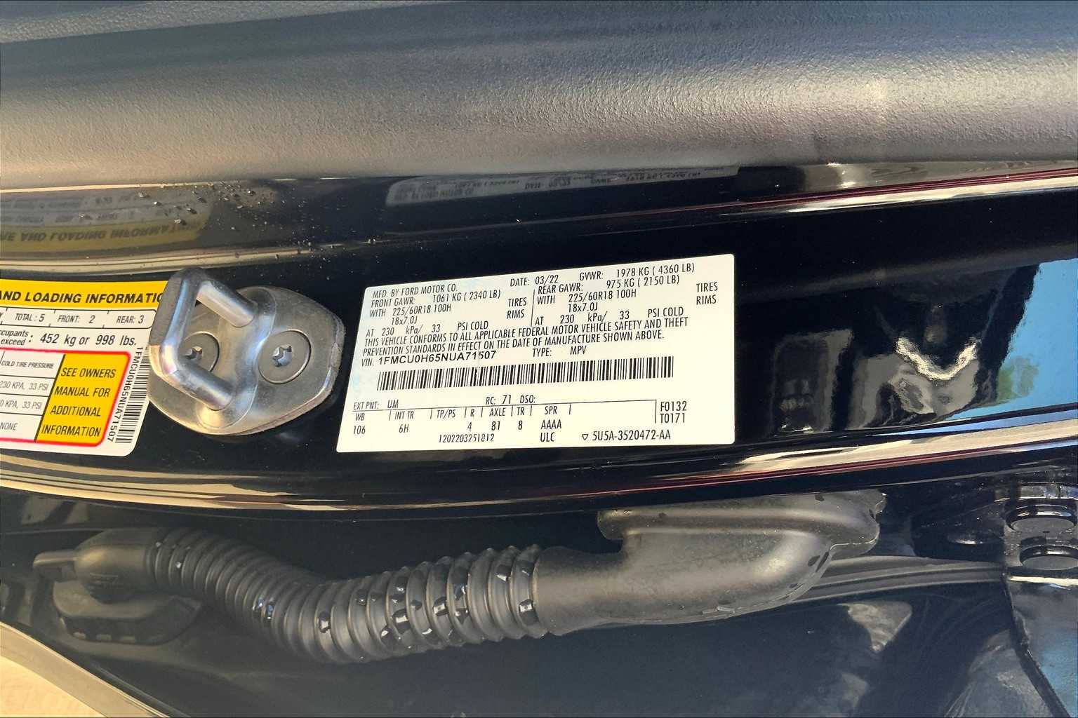 2022 Ford Escape SEL photo 29