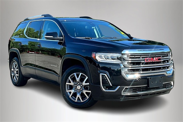 2023 GMC Acadia SLT's photo