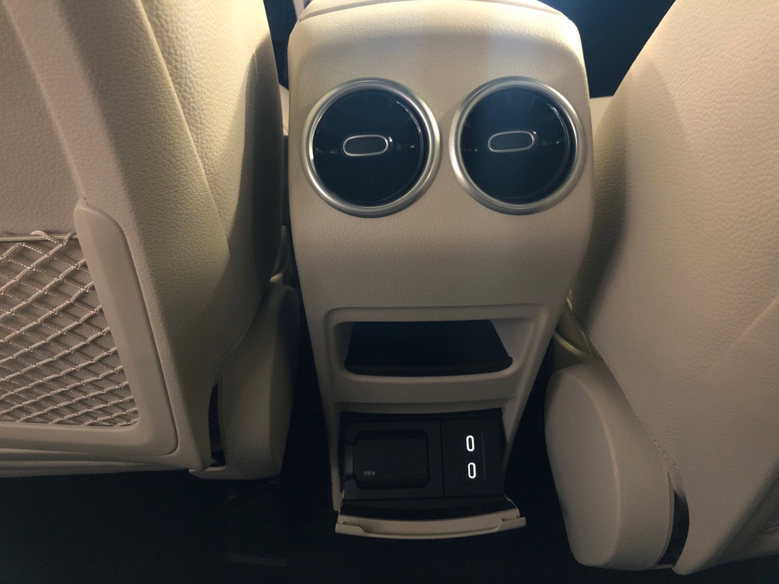 2025 Mercedes Benz GLB 250 4MATIC photo 20