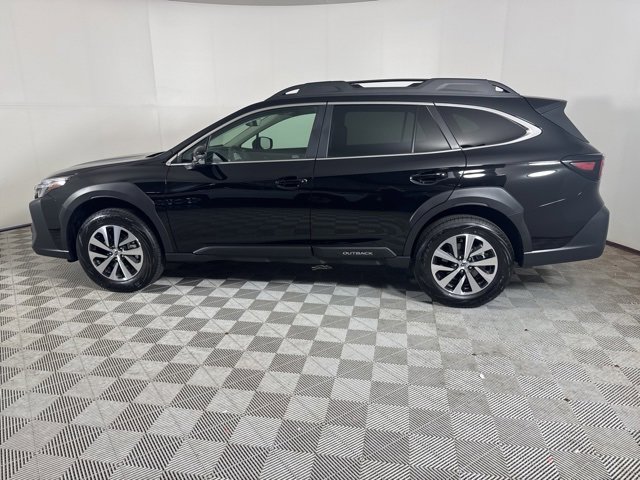 2025 Subaru Outback Premium photo 2