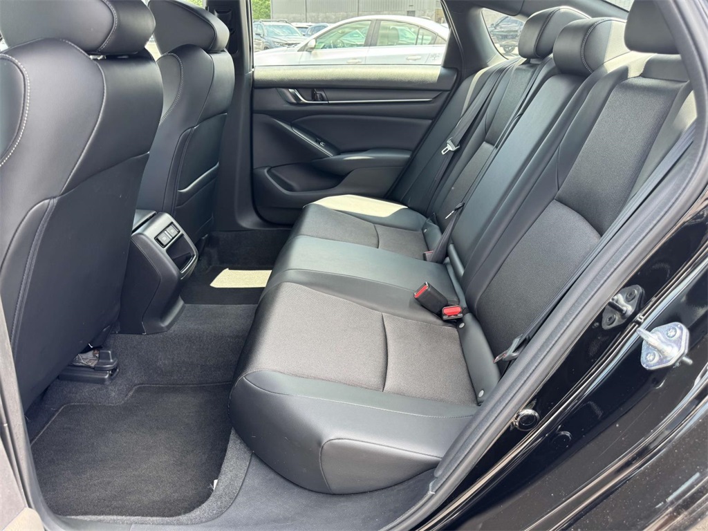 2022 Honda Accord Sport photo 15