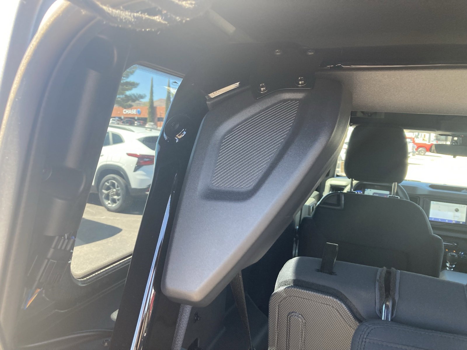 2023 Ford Bronco Base photo 33