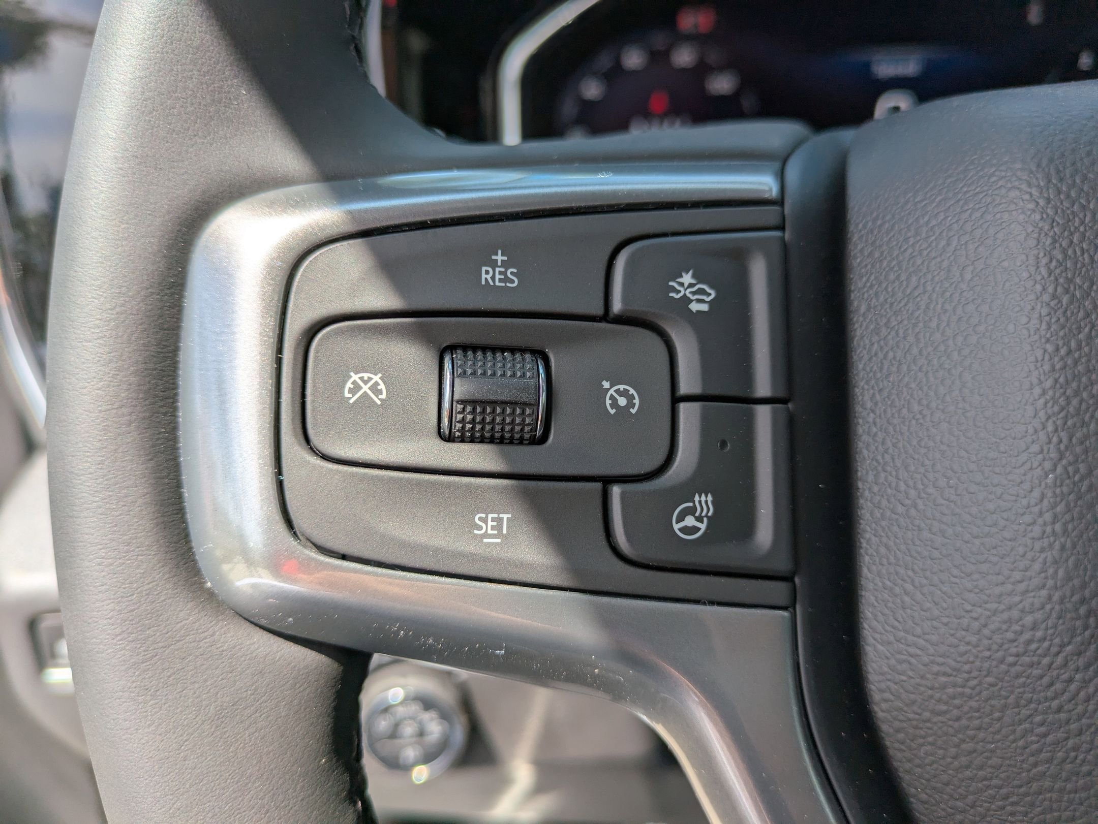 2025 Chevrolet Silverado RST photo 21