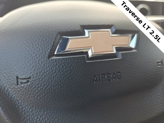 2025 Chevrolet Traverse photo 30