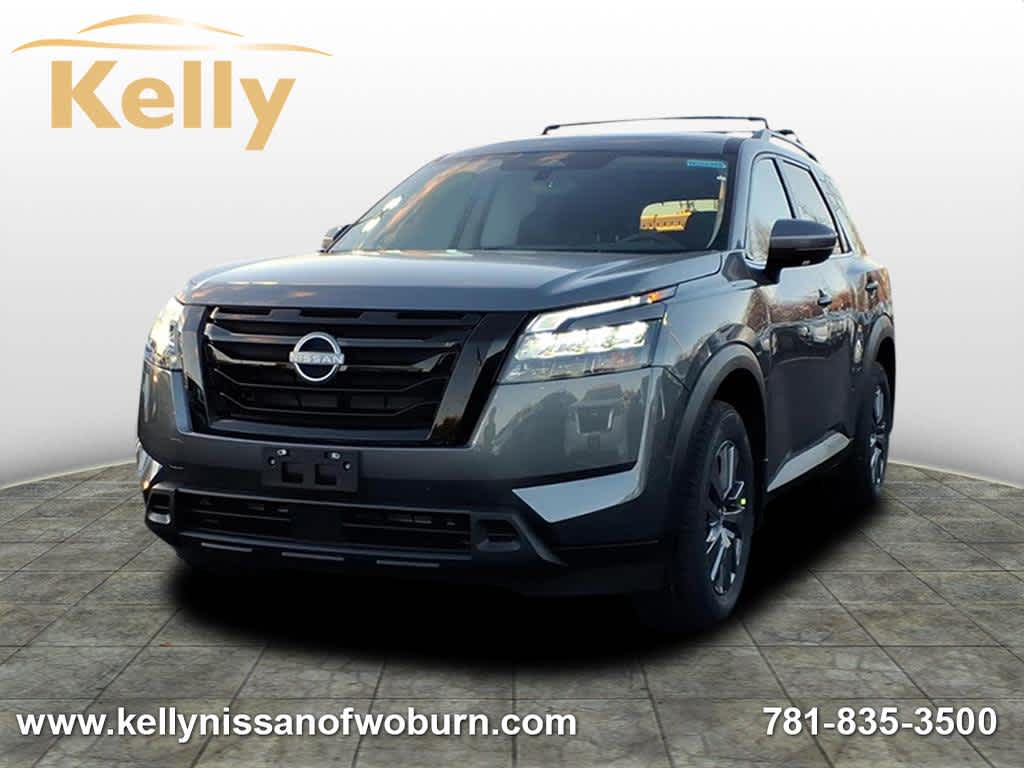 2025 Nissan Pathfinder SV's photo